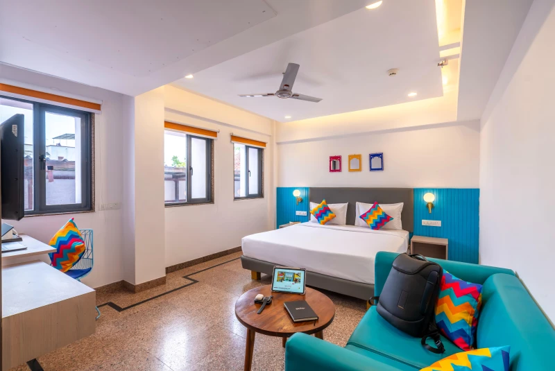 Deluxe Private AC Room with Jacuzzi and Ensuite Bathroom 2