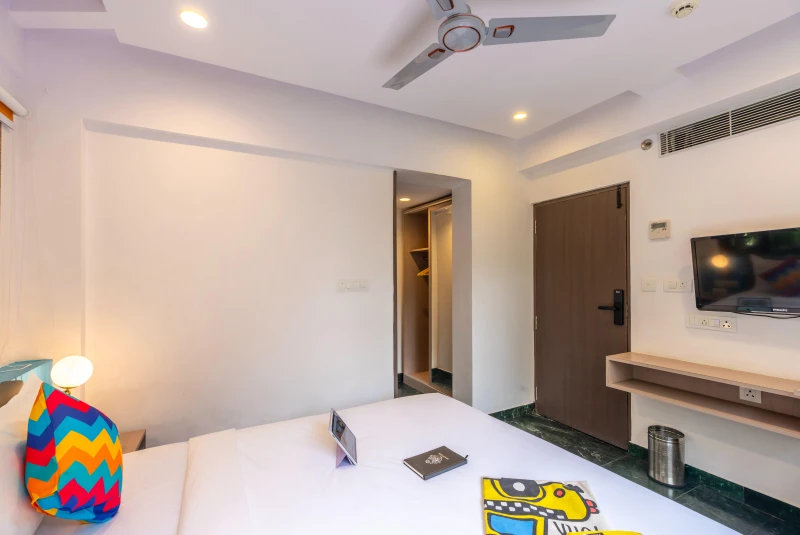 Standard Private AC Room with Ensuite Bathroom 6