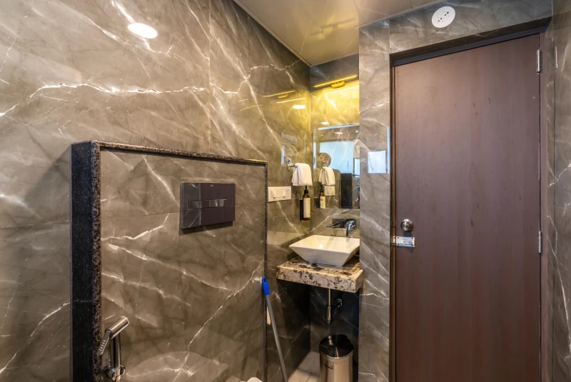 Standard Private AC Room with Ensuite Bathroom 9
