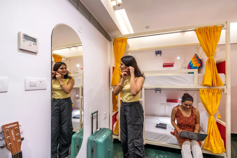 Bed in 4 Bed Female Only AC Dormitory Room with Ensuite Bathroom 2