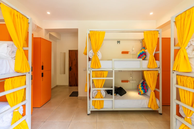 Bed in 6 Bed Mixed Dormitory Room with Balcony & River View and Ensuite Bathroom 2