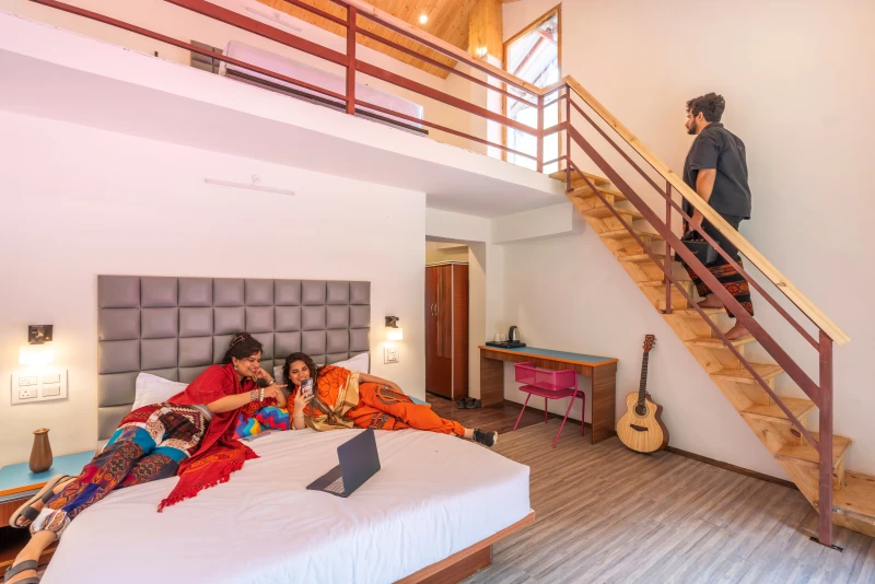 Deluxe Private Quadruple Room with Balcony & Mountain View and Ensuite Bathroom 4