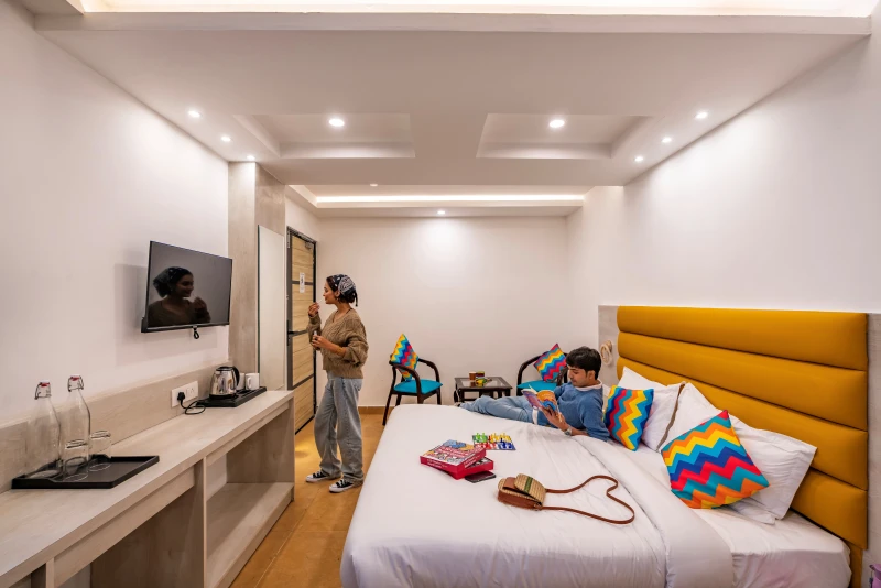 Deluxe Private Room with Ensuite Bathroom 5