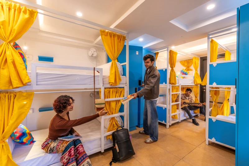 Bed in 6 Bed Mixed Dormitory Room with Ensuite Bathroom 1