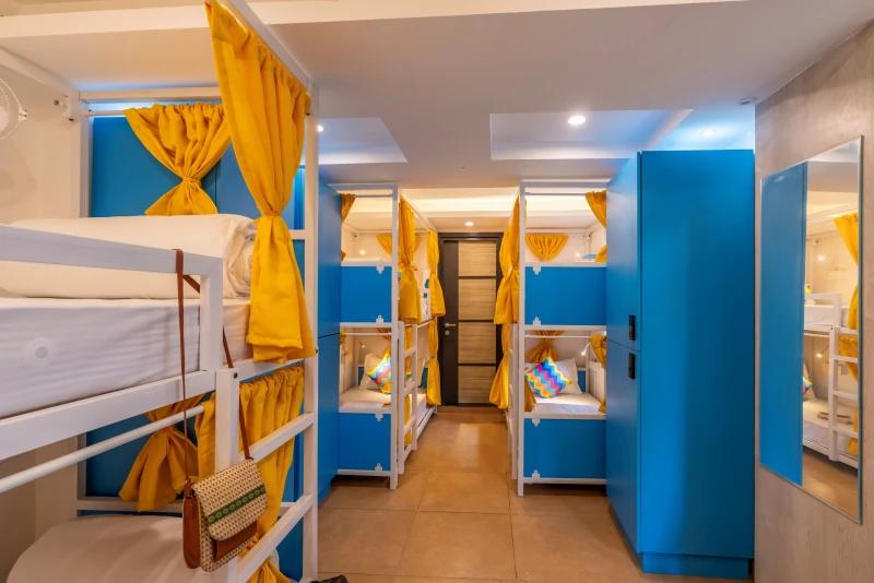 Bed in 6 Bed Mixed Dormitory Room with Ensuite Bathroom 2