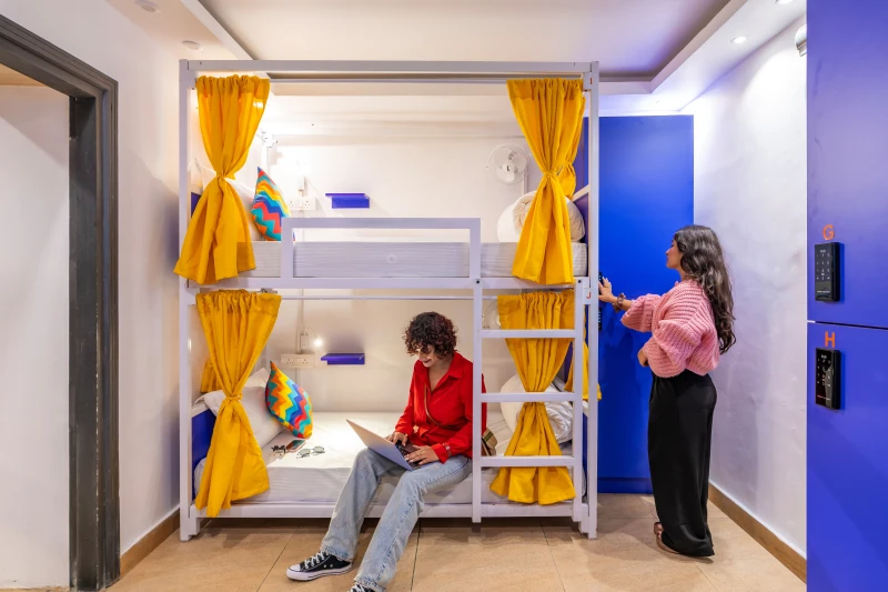 Bed in 10 Bed Mixed Dormitory Room with Ensuite Bathroom 3