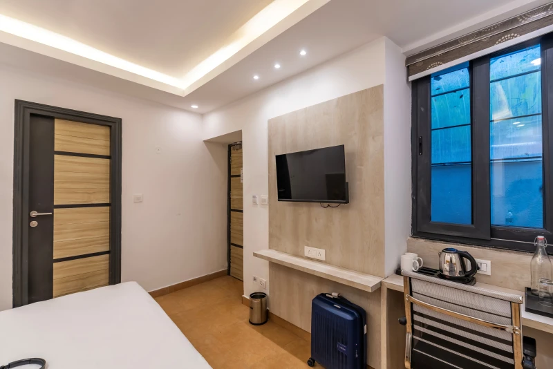 Standard Private Room with Ensuite Bathroom 6