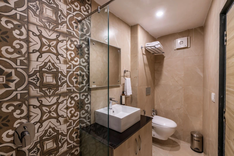 Standard Private Room with Ensuite Bathroom 7