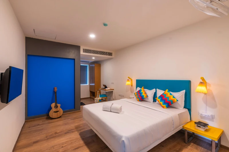 Deluxe Private AC Room with Ensuite Bathroom 2