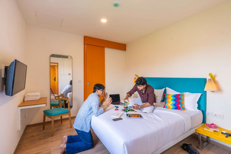 Deluxe Private AC Room with Ensuite Bathroom 3