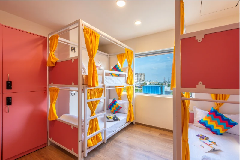 Bed in 6 Bed Female Only AC Dormitory Room with Ensuite Bathroom 3