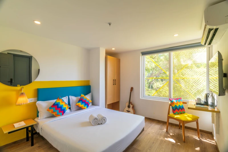 Deluxe Private AC Room with Ensuite Bathroom 3