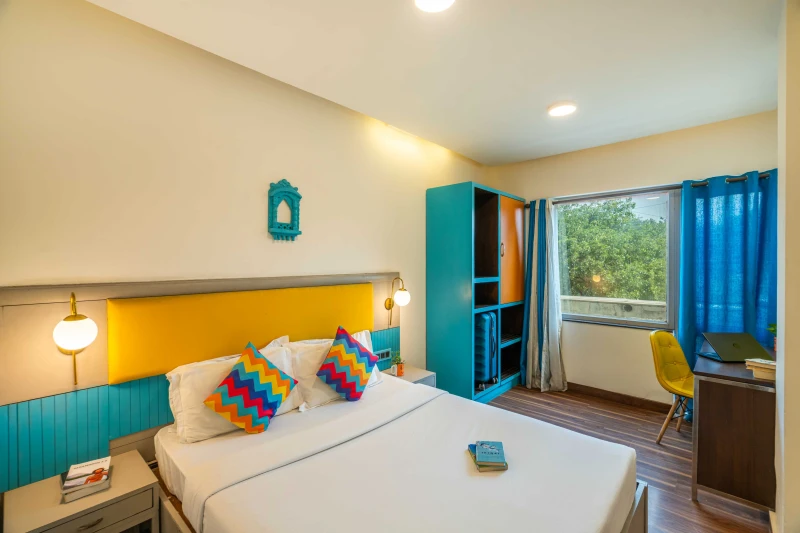 Deluxe Private AC Room with Ensuite Bathroom 1