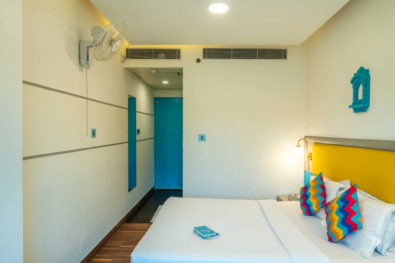 Deluxe Private AC Room with Ensuite Bathroom 3