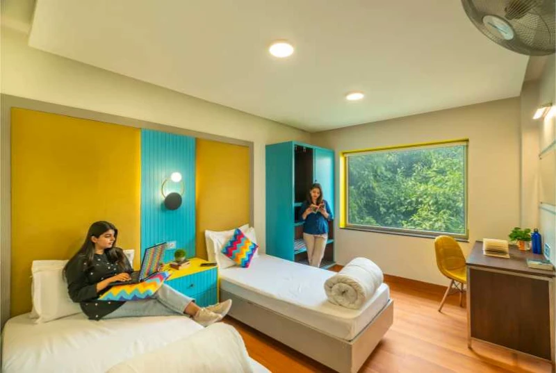 Deluxe Private AC Room with Ensuite Bathroom 5