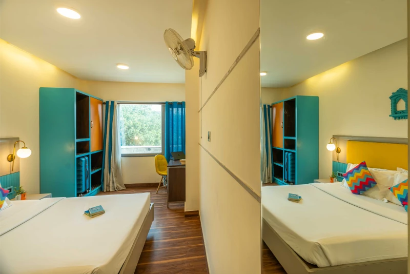Deluxe Private AC Room with Ensuite Bathroom 8